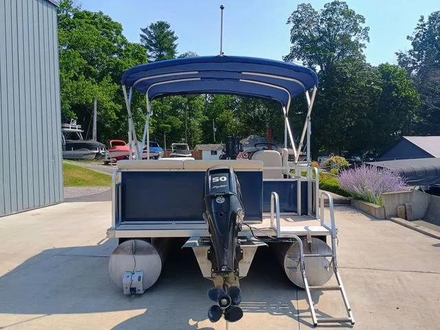 Slide: The Image of Avalon LS Cruise 19' 2014 - 4