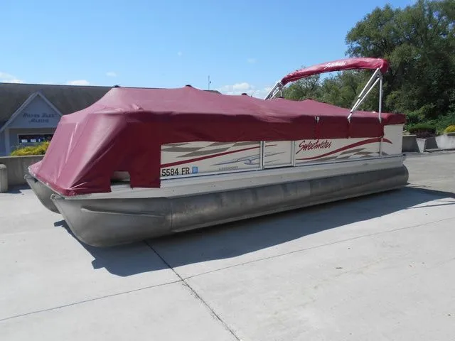 Slide: The Image of Sweetwater 2386 Tritoon 2007 - 22