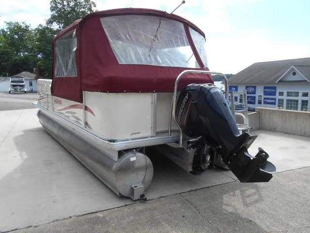 Slide: The Image of Sweetwater 2386 Tritoon 2007 - 3