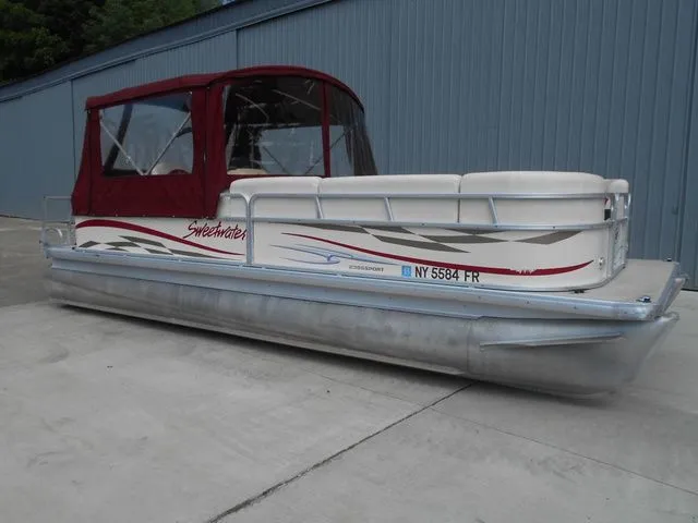 Slide: The Image of Sweetwater 2386 Tritoon 2007 - 7