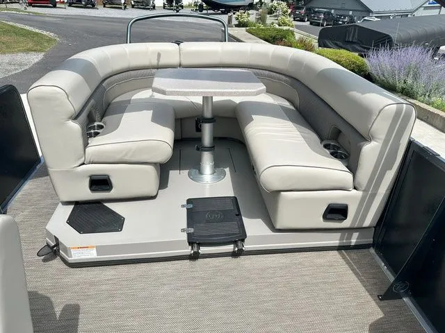 Slide: The Image of Premier Solaris RE 250 DL 2021 - 11