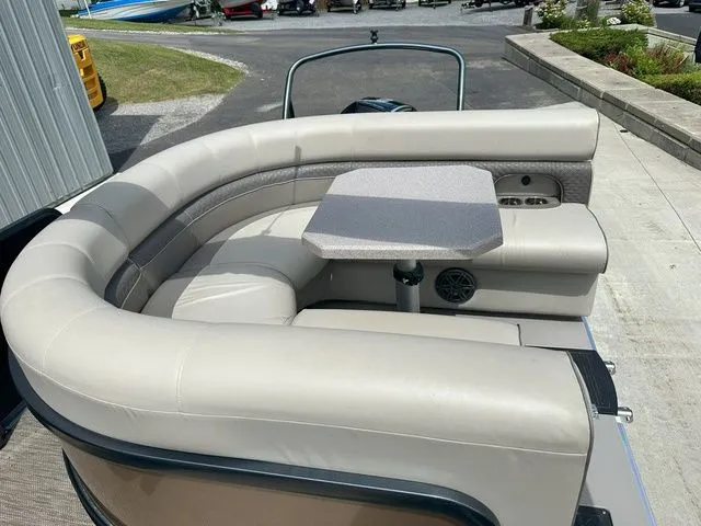 Slide: The Image of Premier Solaris RE 250 DL 2021 - 12