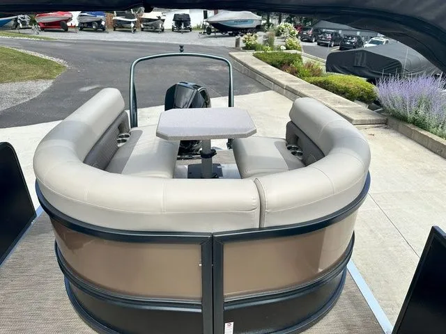 Slide: The Image of Premier Solaris RE 250 DL 2021 - 13