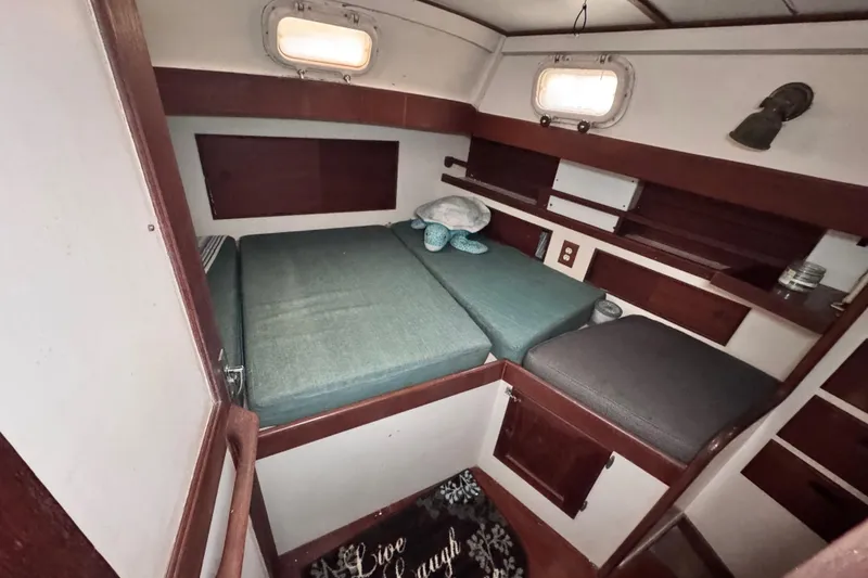 Slide: The Image of aft cabin - 84