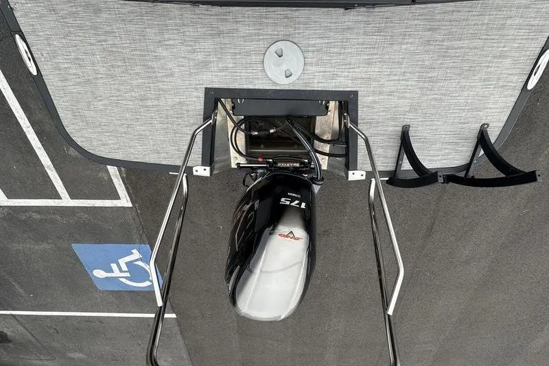 Slide: The Image of Top view of a 2021 Bennington 22 boat with a 175 horsepower outboard motor. - 15