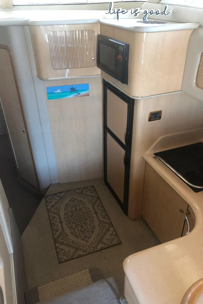 Slide: The Image of Sea Ray 400 Sedan Bridge 2001 - 51