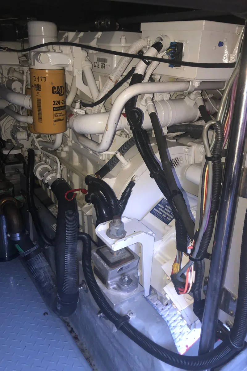 Slide: The Image of Sea Ray 400 Sedan Bridge 2001 - 89