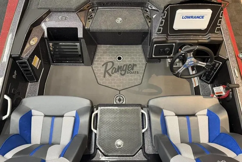 Slide: The Image of Interior of 2026 Ranger Z519 Cup-Equipped boat. - 6