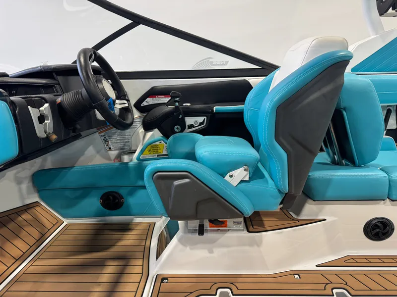 Slide: The Image of Nautique Super Air Nautique G23 2018 - 22