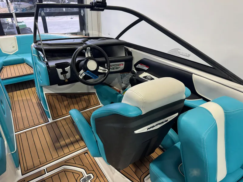 Slide: The Image of Nautique Super Air Nautique G23 2018 - 23