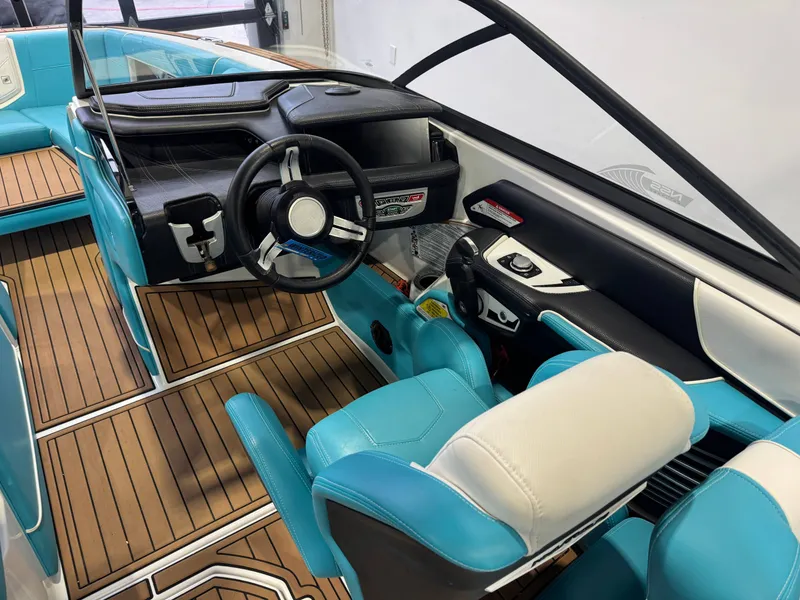 Slide: The Image of Nautique Super Air Nautique G23 2018 - 24