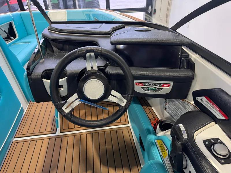 Slide: The Image of Nautique Super Air Nautique G23 2018 - 25