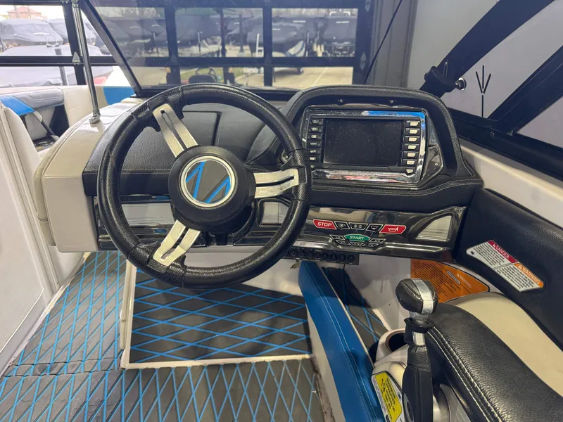 Slide: The Image of Nautique Super Air Nautique G25 2013 - 14