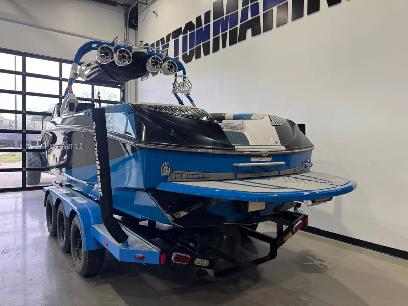 Slide: The Image of Nautique Super Air Nautique G25 2013 - 5