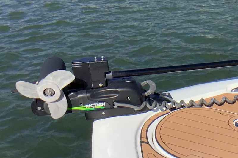Slide: The Image of Tidewater 2700 Carolina Bay 2018 with Rhodan trolling motor on water. - 22