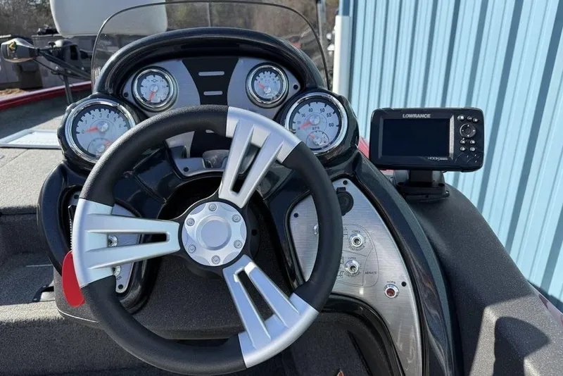 Slide: The Image of Steering console of 2022 Tracker Pro Team 175 TXW Tournament Edition boat. - 14