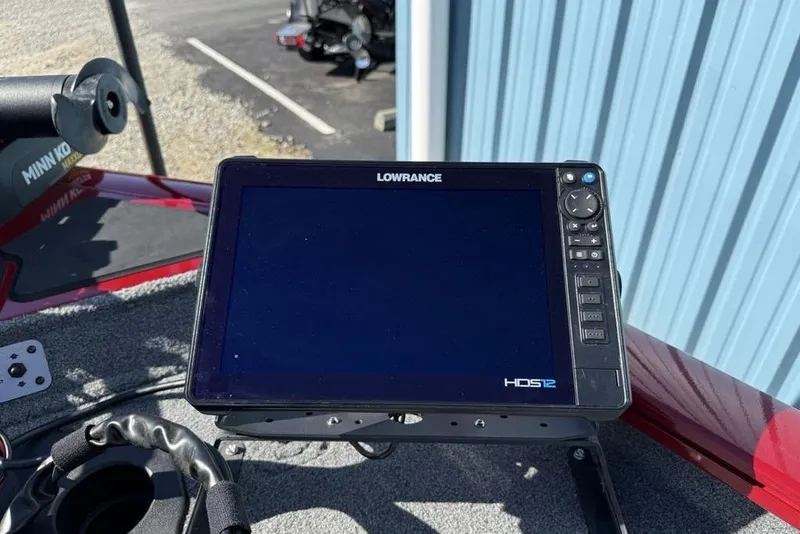 Slide: The Image of Lowrance HDS12 fishfinder on 2022 Tracker Pro Team 175 TXW Tournament Edition boat. - 9