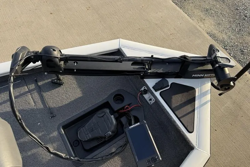 Slide: The Image of 2022 Tracker Pro Team 175 TXW boat with Minn Kota trolling motor and Lowrance fish finder. - 5