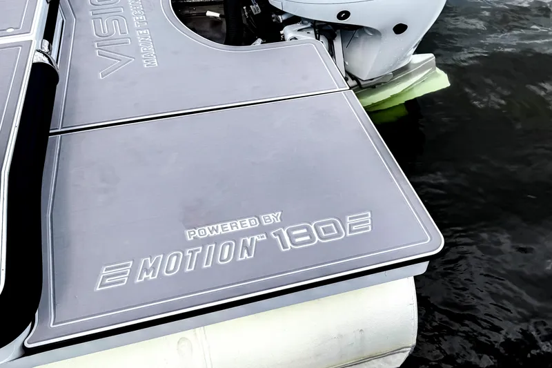 Slide: The Image of Ingenity EL 2026 boat with eMotion 180E motor on water. - 4