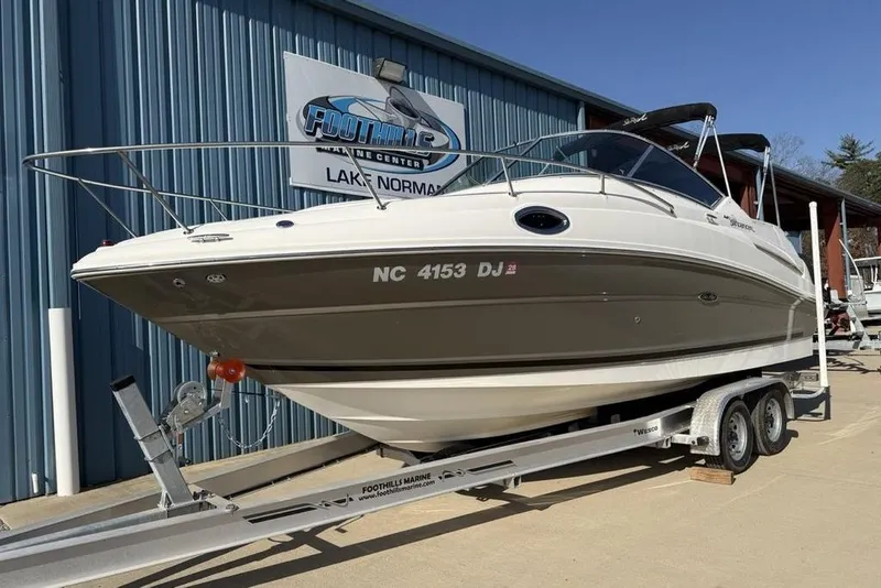 Slide: The Image of 2007 Sea Ray Sundancer 540 boat on trailer at Foothills Marine Center. - 43