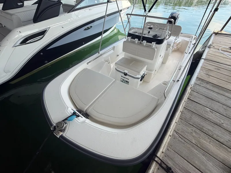 Slide: The Image of Boston Whaler 150 Montauk 2026 - 2