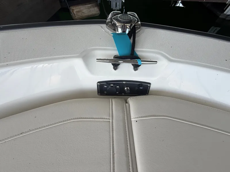 Slide: The Image of Boston Whaler 150 Montauk 2026 - 4
