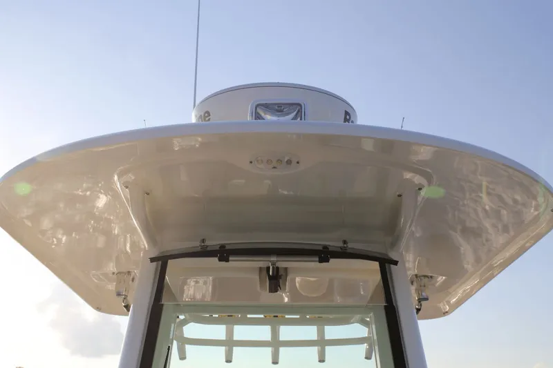 Slide: The Image of Boston Whaler 280 Outrage 2026 - 165