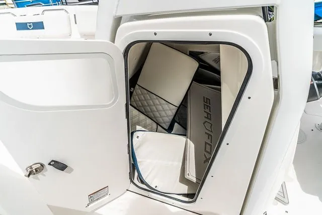 Slide: The Image of Sea Fox 268 Commander 2026 - 12
