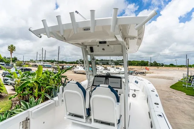 Slide: The Image of Sea Fox 268 Commander 2026 - 5