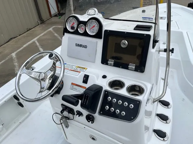 Slide: The Image of NauticStar 214 BAYCC 2024 - 15