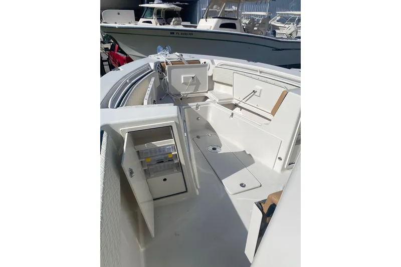 Slide: The Image of Sea Chaser 30 HFC CC 2026 - 7