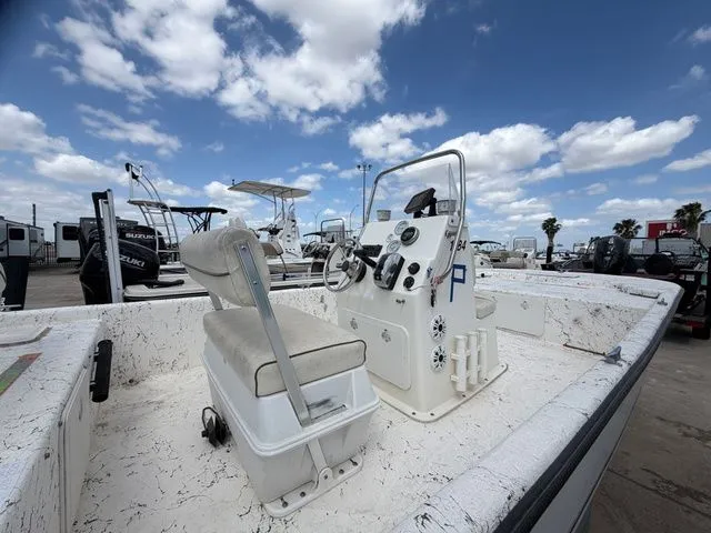 Slide: The Image of Tidewater 170CC 2014 - 7