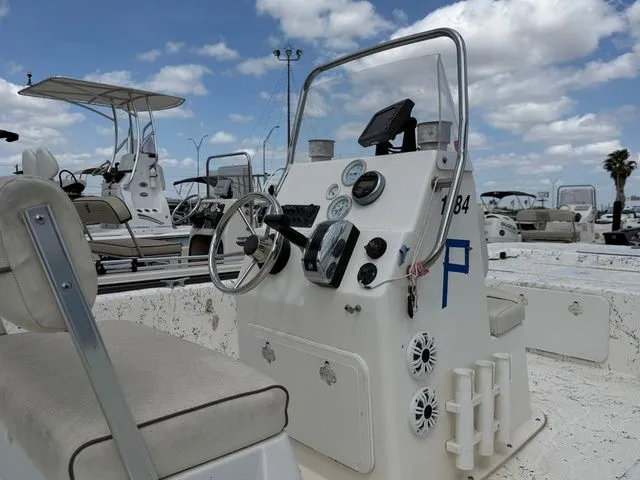 Slide: The Image of Tidewater 170CC 2014 - 8