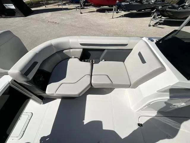 Slide: The Image of Hurricane FunDeck 2260 REF 2026 - 13