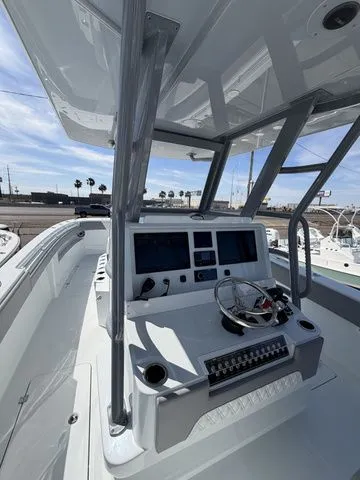 Slide: The Image of Invincible 33 Catamaran 2026 - 10