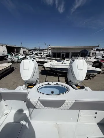 Slide: The Image of Invincible 33 Catamaran 2026 - 16