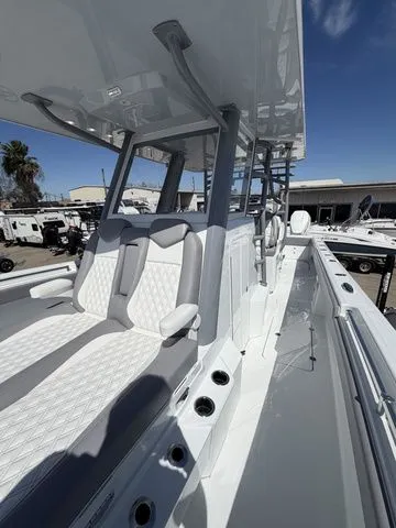 Slide: The Image of Invincible 33 Catamaran 2026 - 8