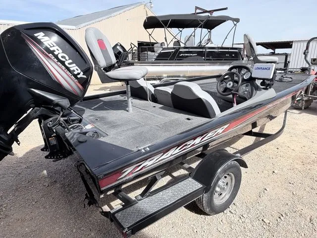 Slide: The Image of Tracker PRO 190 TF 2016 - 10