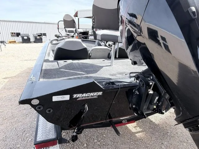 Slide: The Image of Tracker PRO 190 TF 2016 - 13