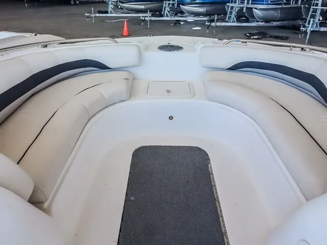 Slide: The Image of Hurricane SUNDECK SPORT 188 2011 - 10