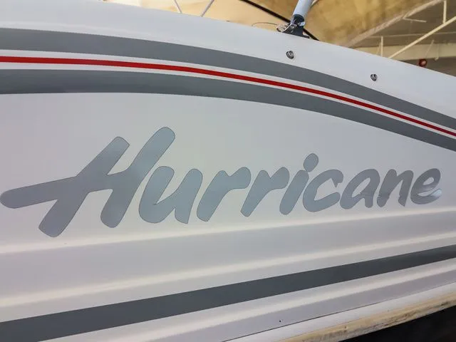 Slide: The Image of Hurricane SUNDECK SPORT 188 2011 - 17