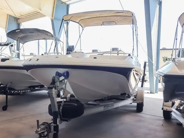 Slide: The Image of Hurricane SUNDECK SPORT 188 2011 - 3