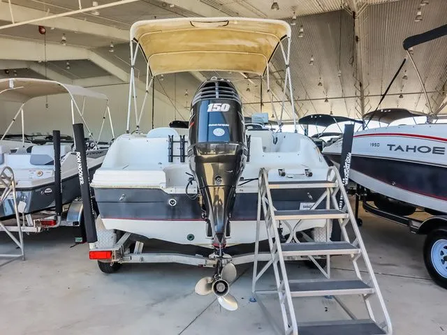 Slide: The Image of Hurricane SUNDECK SPORT 188 2011 - 5