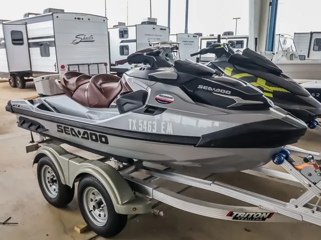 The Image of Sea-Doo GTX300 2018 - 1