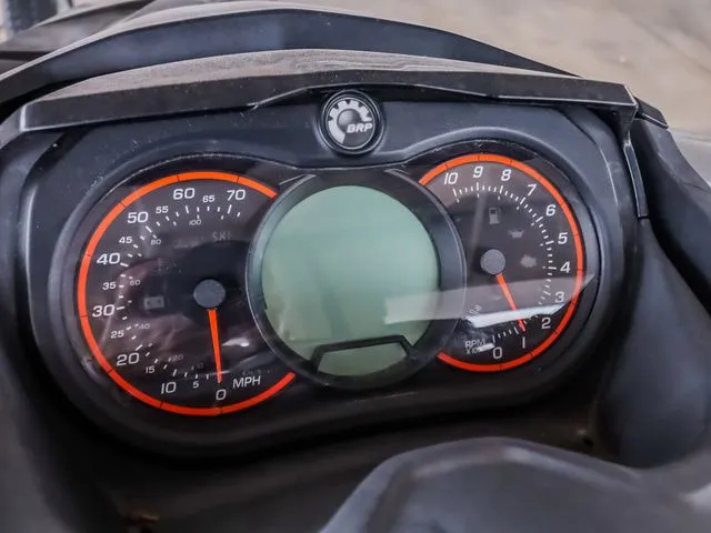 Slide: The Image of Sea-Doo GTX300 2018 - 15