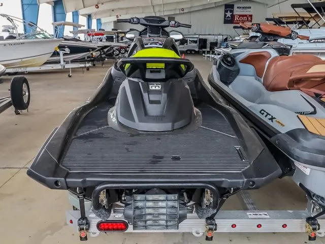 Slide: The Image of Yamaha VX DLX 2022 - 4