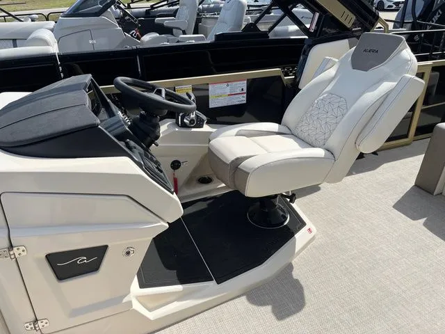 Slide: The Image of Alera M 25L ARCH 2026 - 16