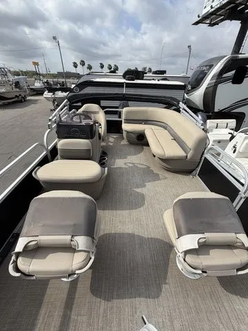 Slide: The Image of Sun Tracker BASS BUGGY 16XL 2021 - 3