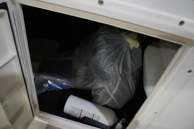 Slide: The Image of Hurricane SunDeck Sport 188 OB 2016 - 12