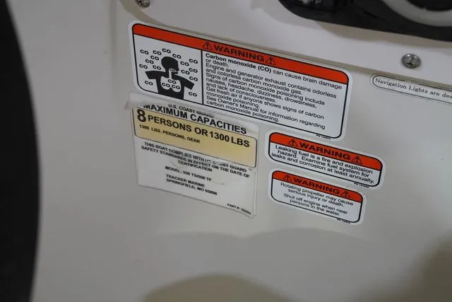 Slide: The Image of Tahoe 550 TF Outboard 2016 - 17